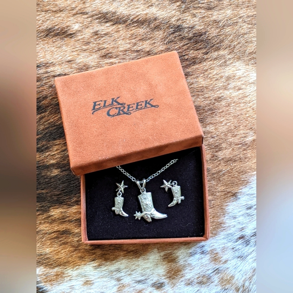 Cowgirl boots jewelry set